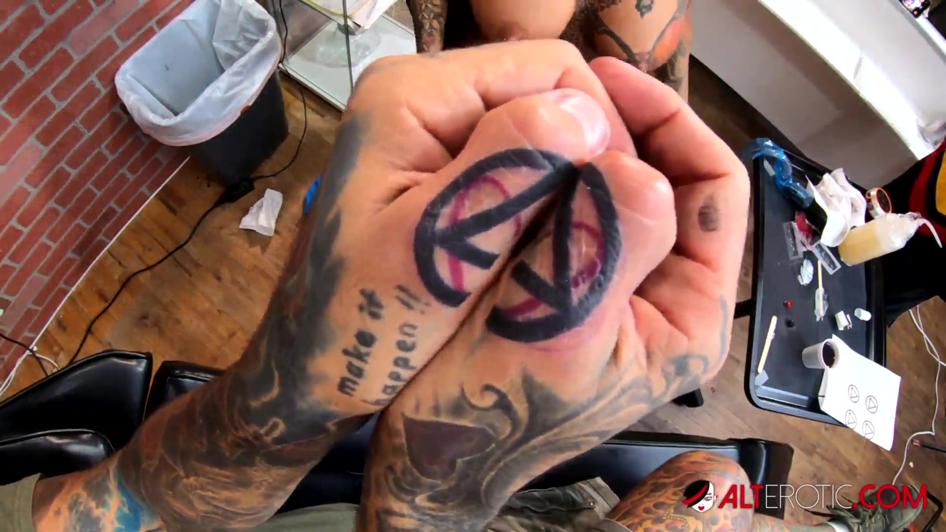 Sascha Gets a Very Personal Tattoo Then Fucks His Tattoo Artist Evilyn Ink