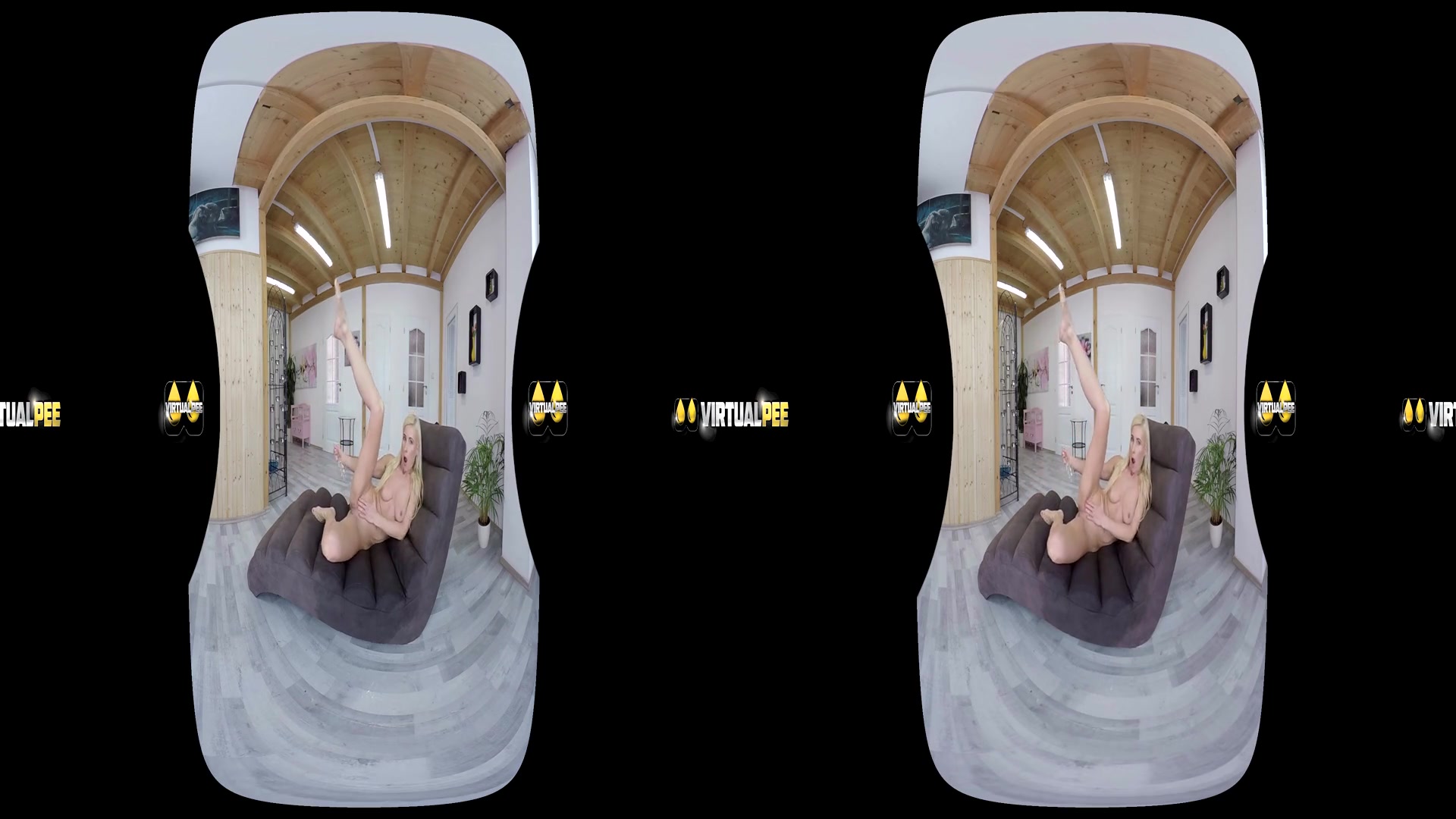 Vanessa Hell in Glass Dildo Pleasure - VirtualPee