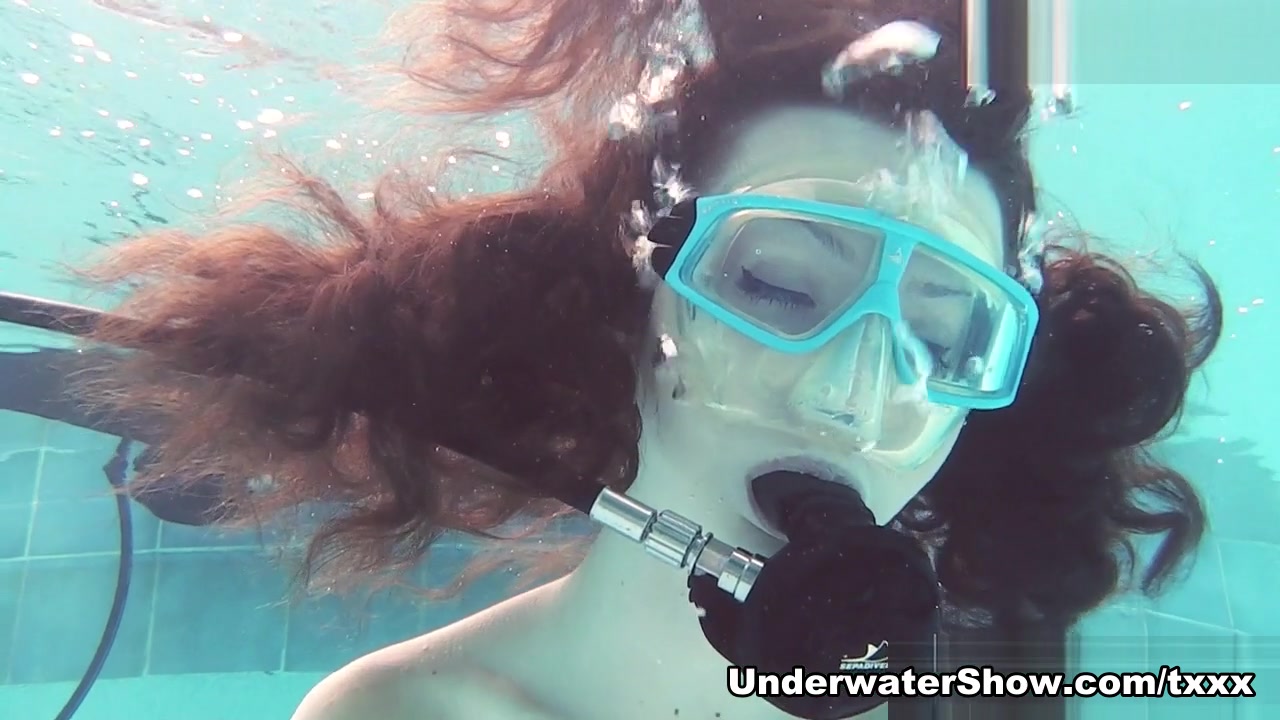Serene Emi Video - UnderwaterShow