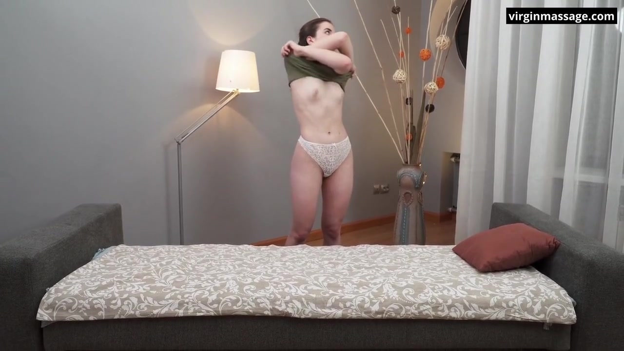 Russian Sexy Masseuse Massages Hottest Chick Irina