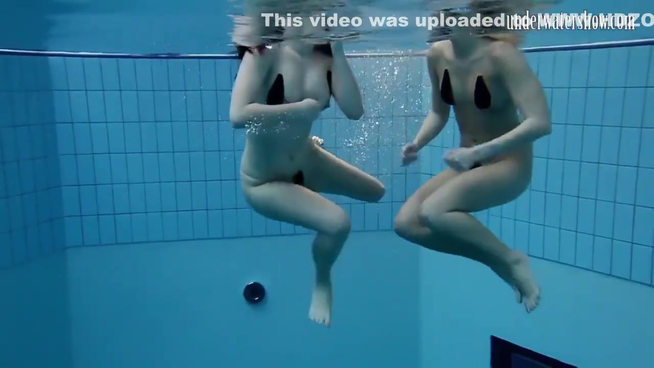 Watch Them Hottest Babes Underwater Super Sexy