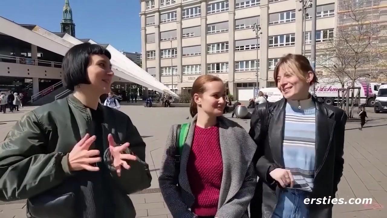 Three Girls Enjoy Lesbian Sex On Spring Break