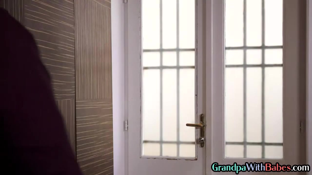 Slutty bae enjoys fucking hardcore in wet pussy hole