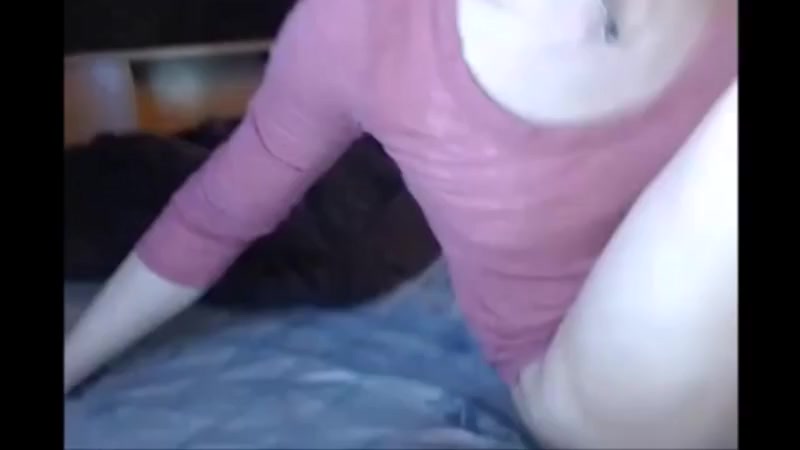 Cute cumming in the web