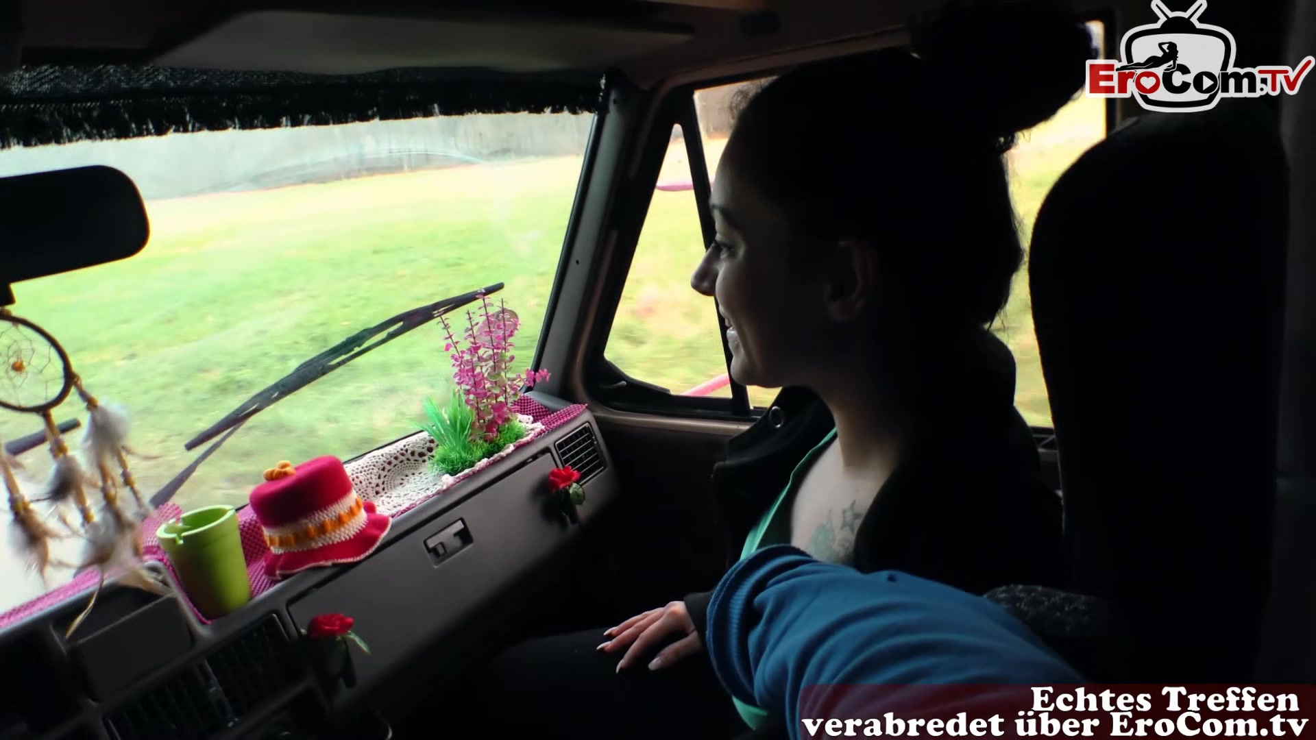 German teen 18+ Hitchhiker pick up and fuck in car with grandpa