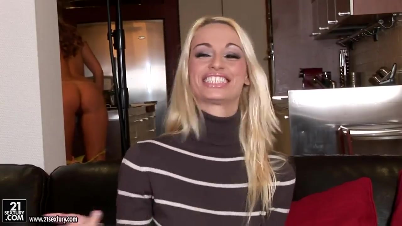 Busty blonde Erica Fontes playing with twat