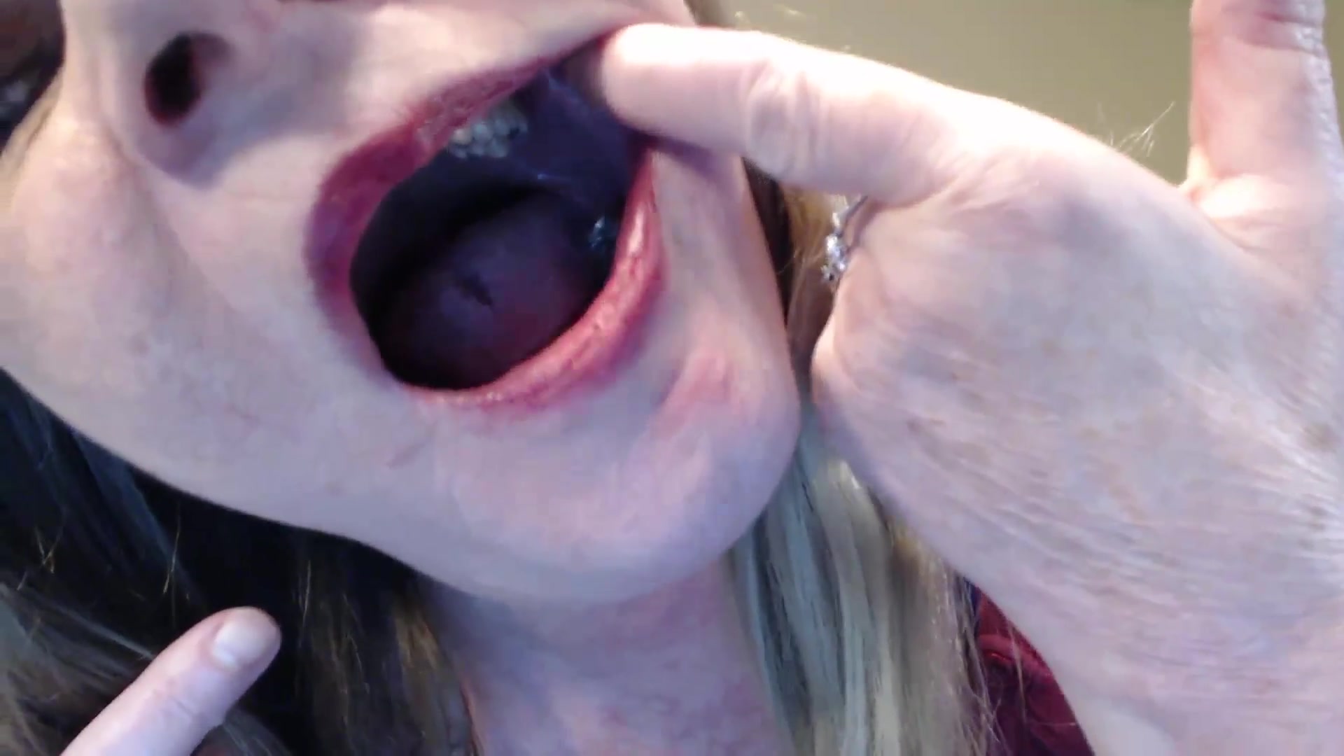 Mouth Teeth Fetish Tour - TacAmateurs