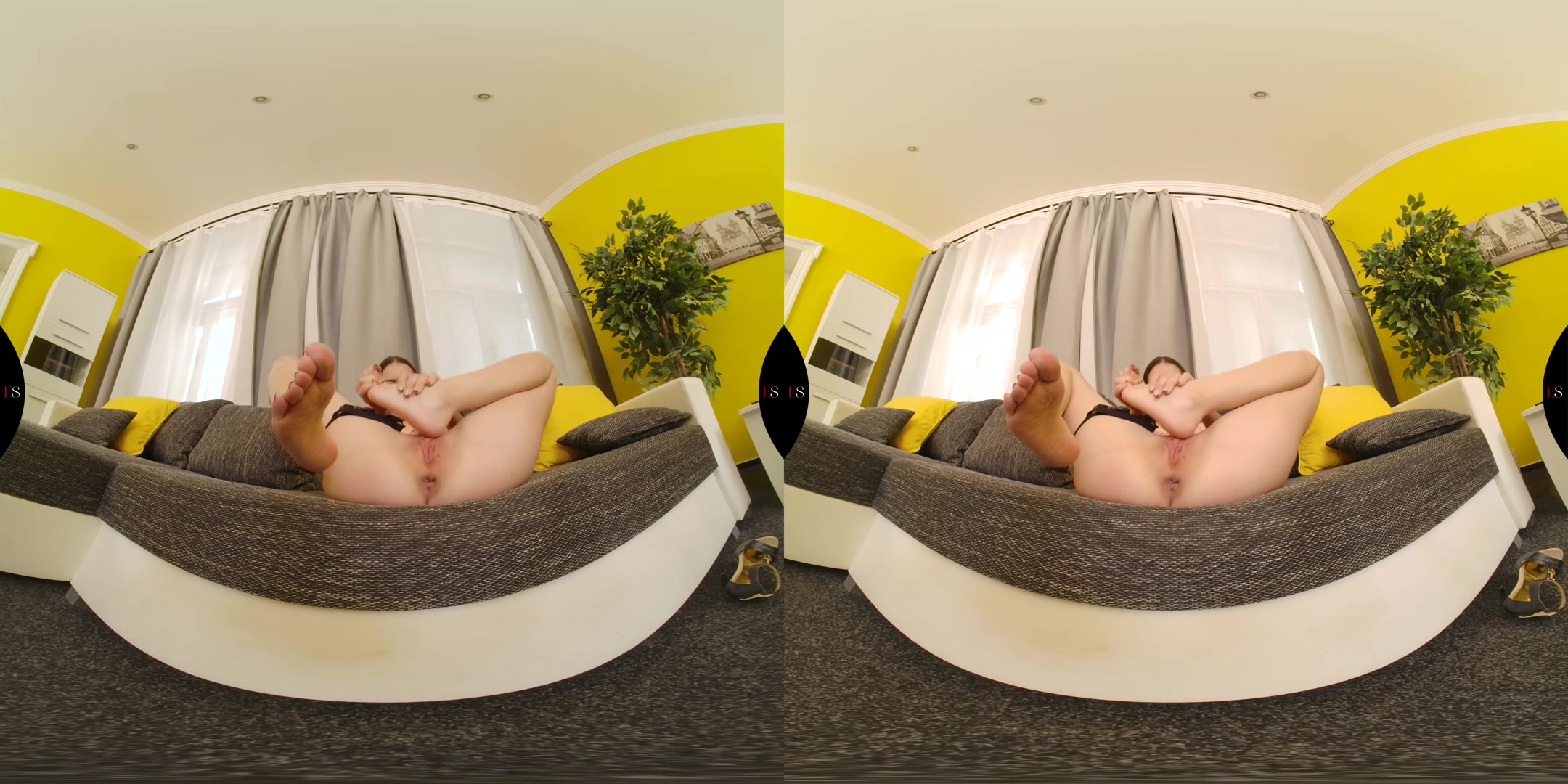 Yessica Bunny Has Sexy Feet - Erotic Sinners