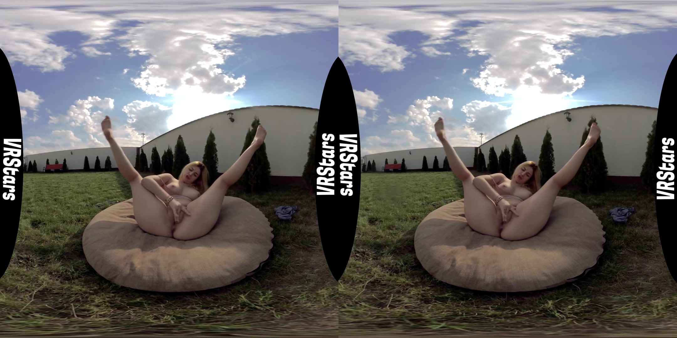 Outdoor Massive Double Squirting! - VRStars