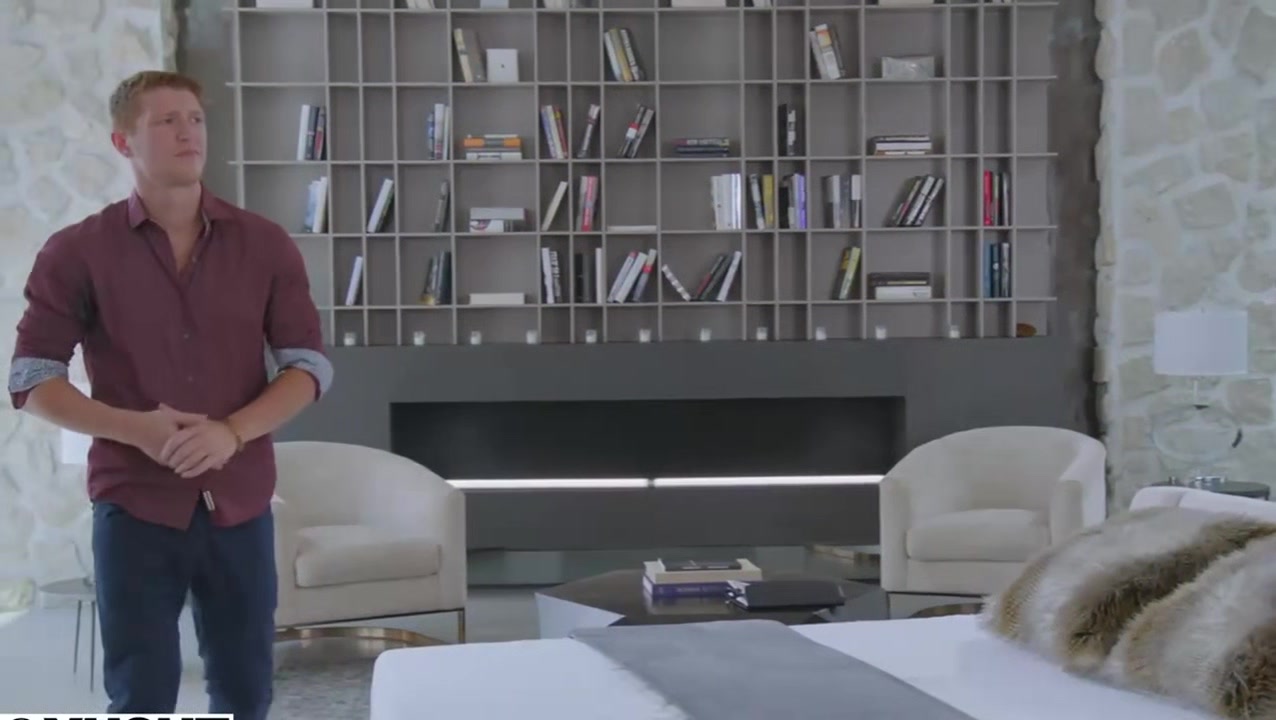 real estate agent Kenzie likes her clients young and cocky