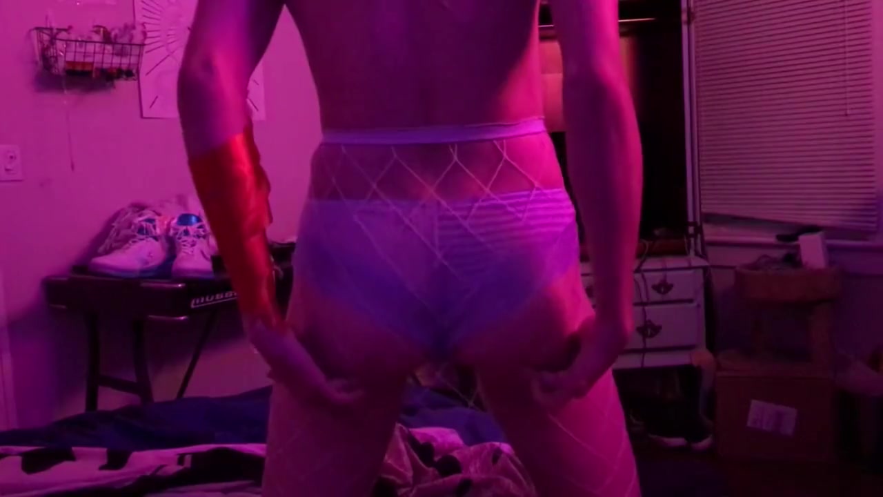 monday mourning - lovely trans-boy cums on his fingers, fucks himself