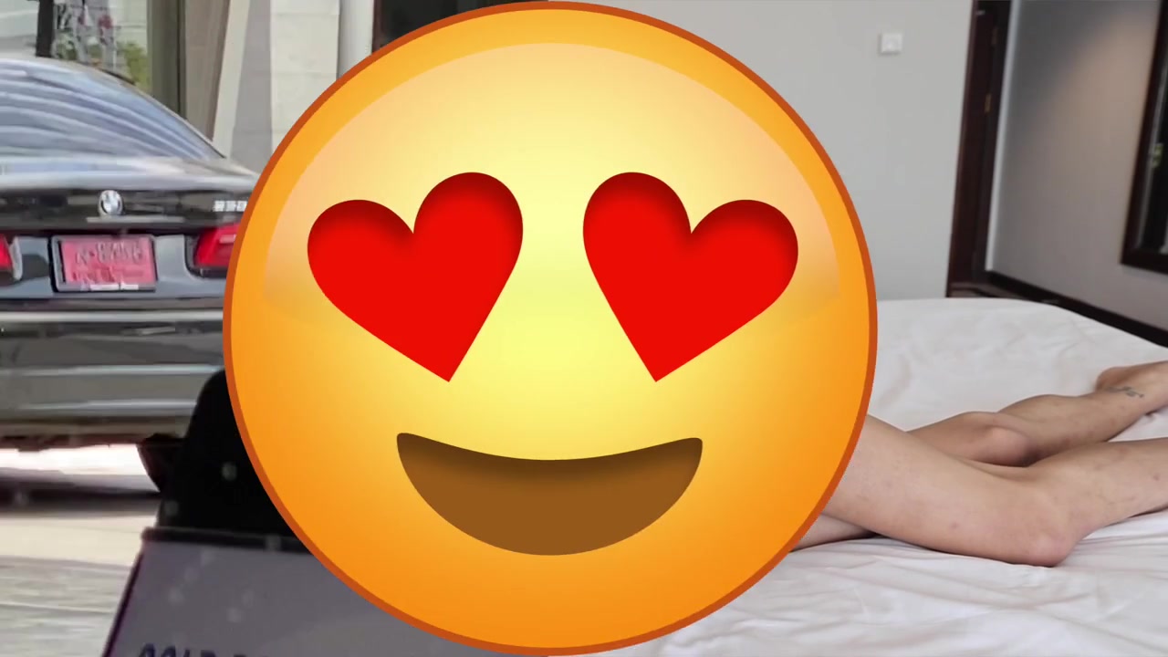 Skinny Asian Porn With Pre-Op Ladyboy At Hello Ladyboy
