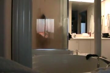 Harinders hawt shower