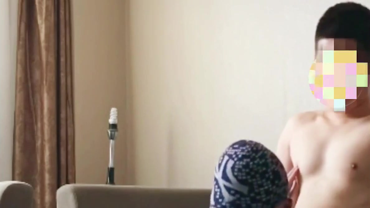 Fucking Bareback At Hotel