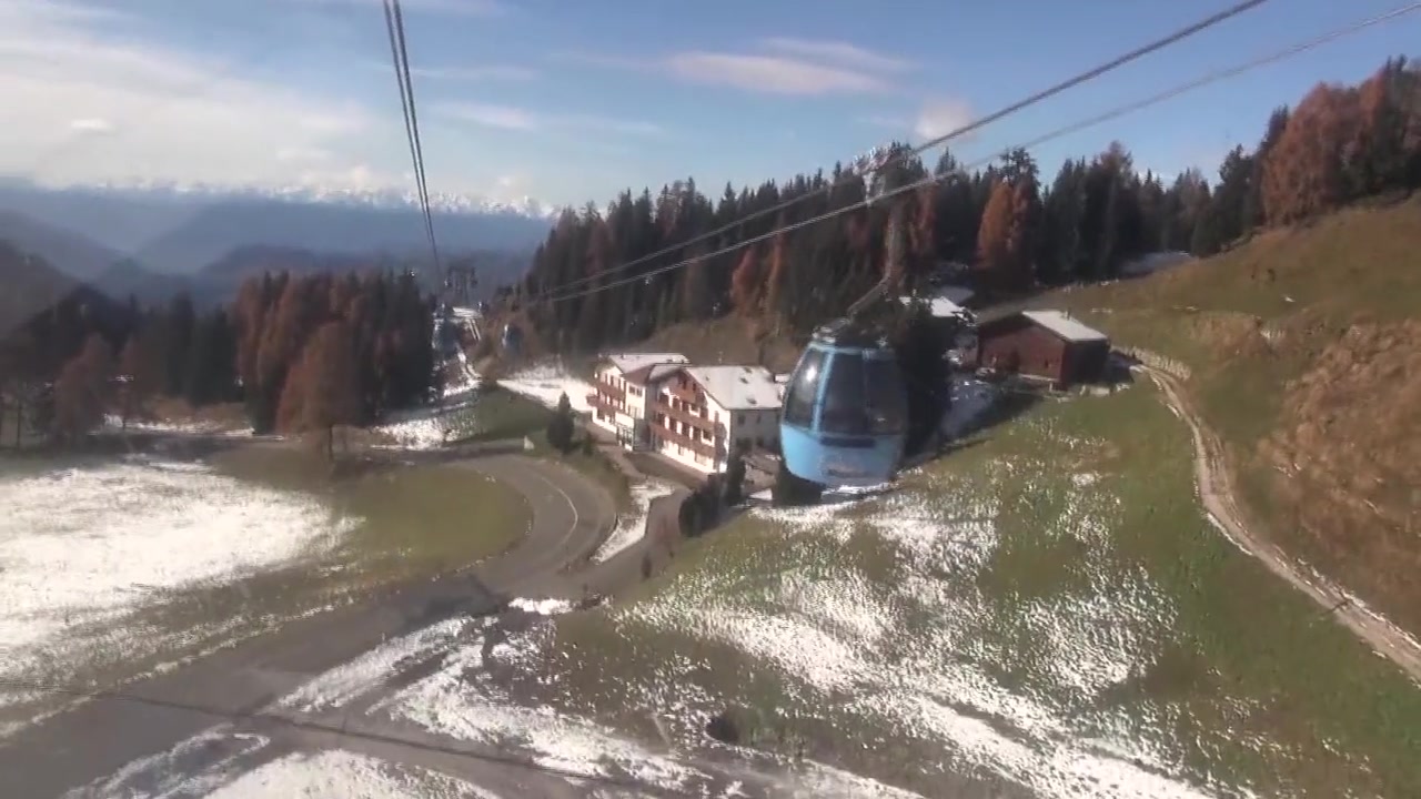 Public! Hot Ass Fuck With A Stranger On The Cable Car!