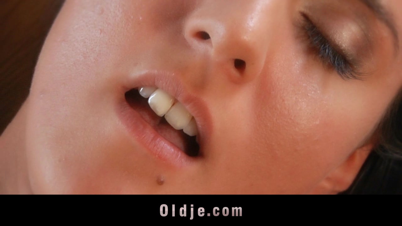 Young girl sucking old dick
