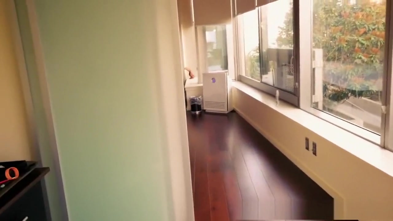 Babysitter's big ass keeps her job
