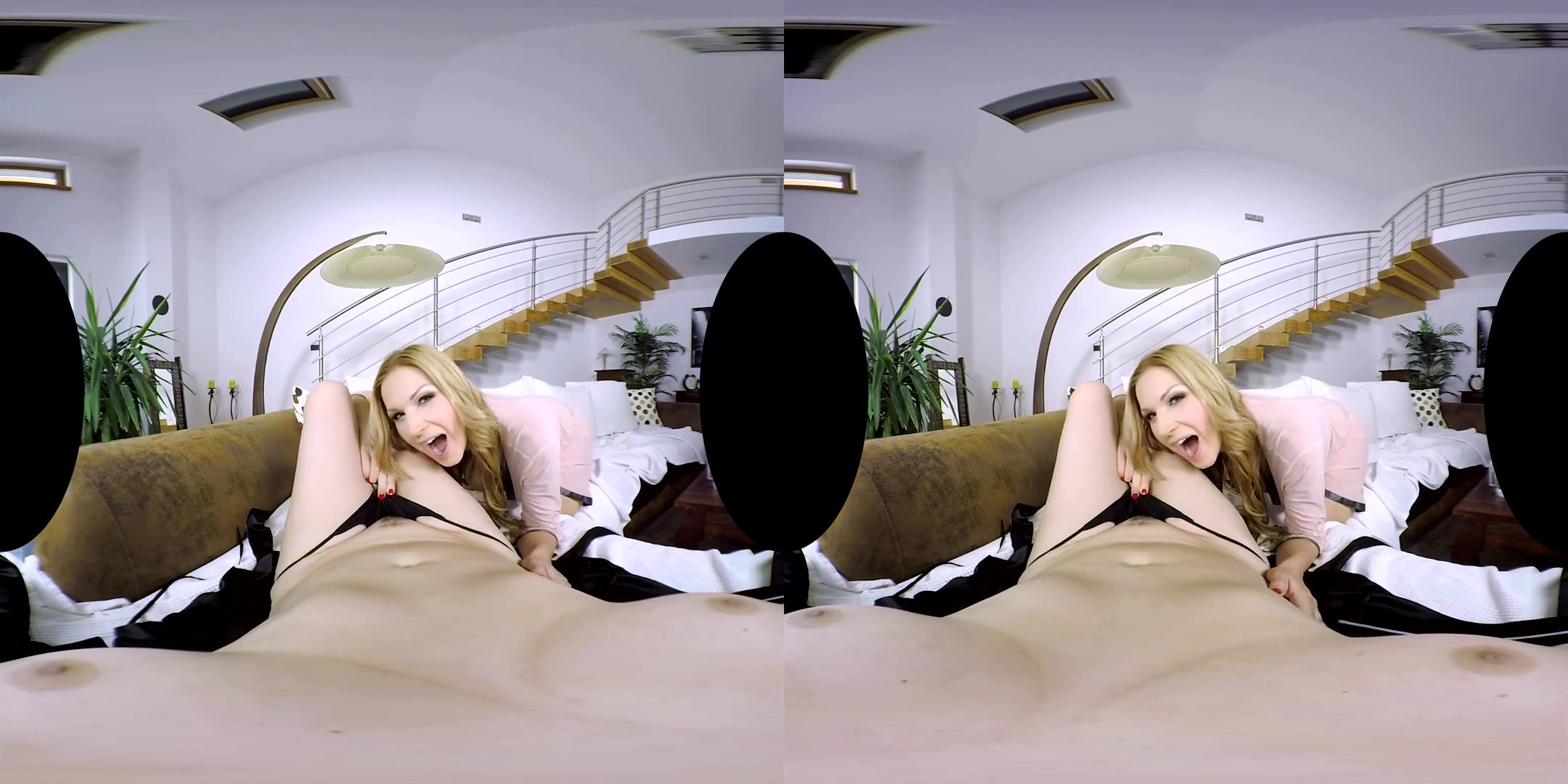 Carol Goldnerova & Daria Glover in No Man's Hand - Female POV - RealityLovers