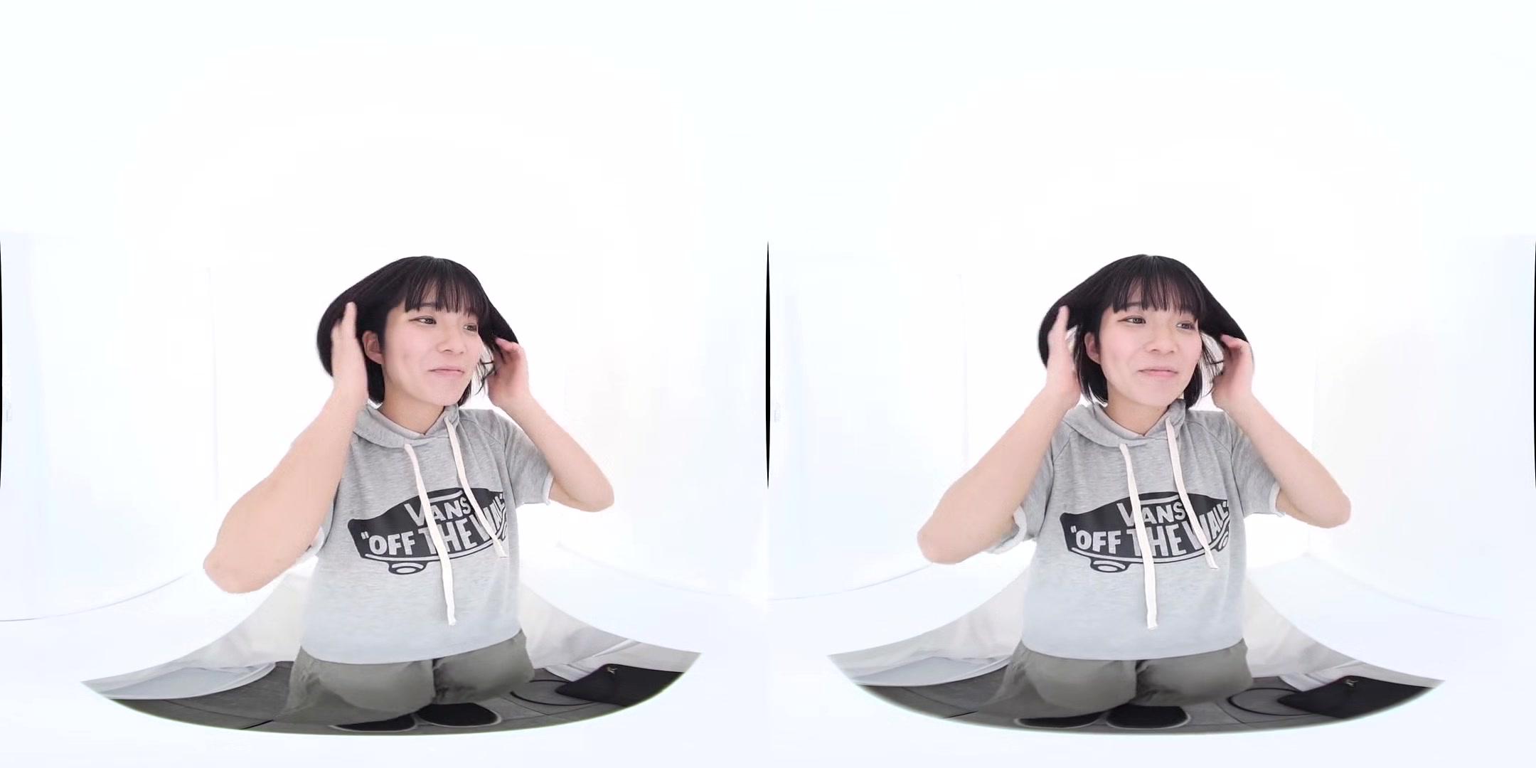 Amateur Kissing VR: Will You Show the Camera How you Kiss? - Asian Teen Kissing POV