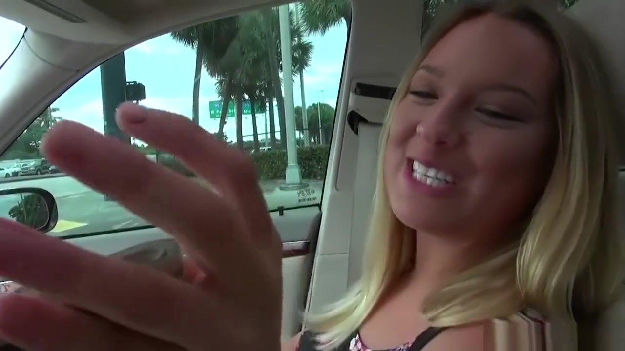 Reality Kings - Scarlett Jennings sucks cock for cash