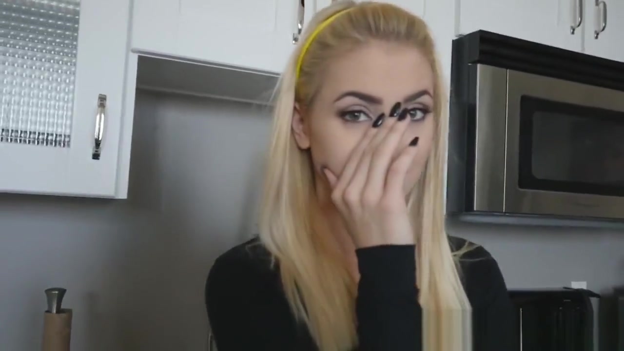 Stepsister sucks for cum
