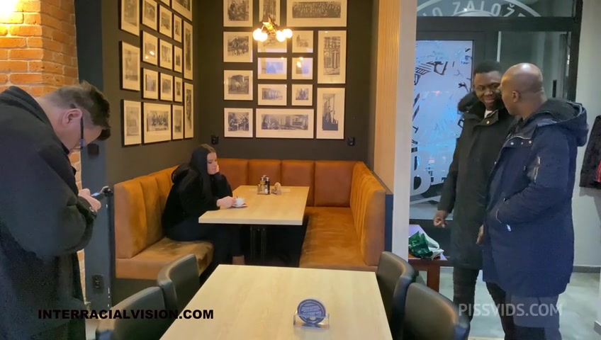 SARA SALAMANCA DP AND DAP BTS - PissVids