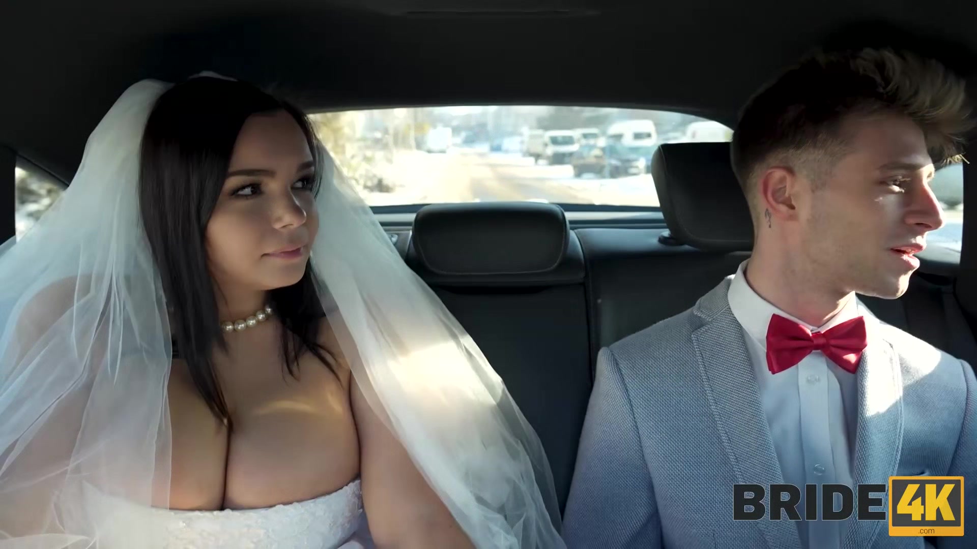BRIDE4K. Bride remains alone with a stranger in the locked WC and cheats on her groom