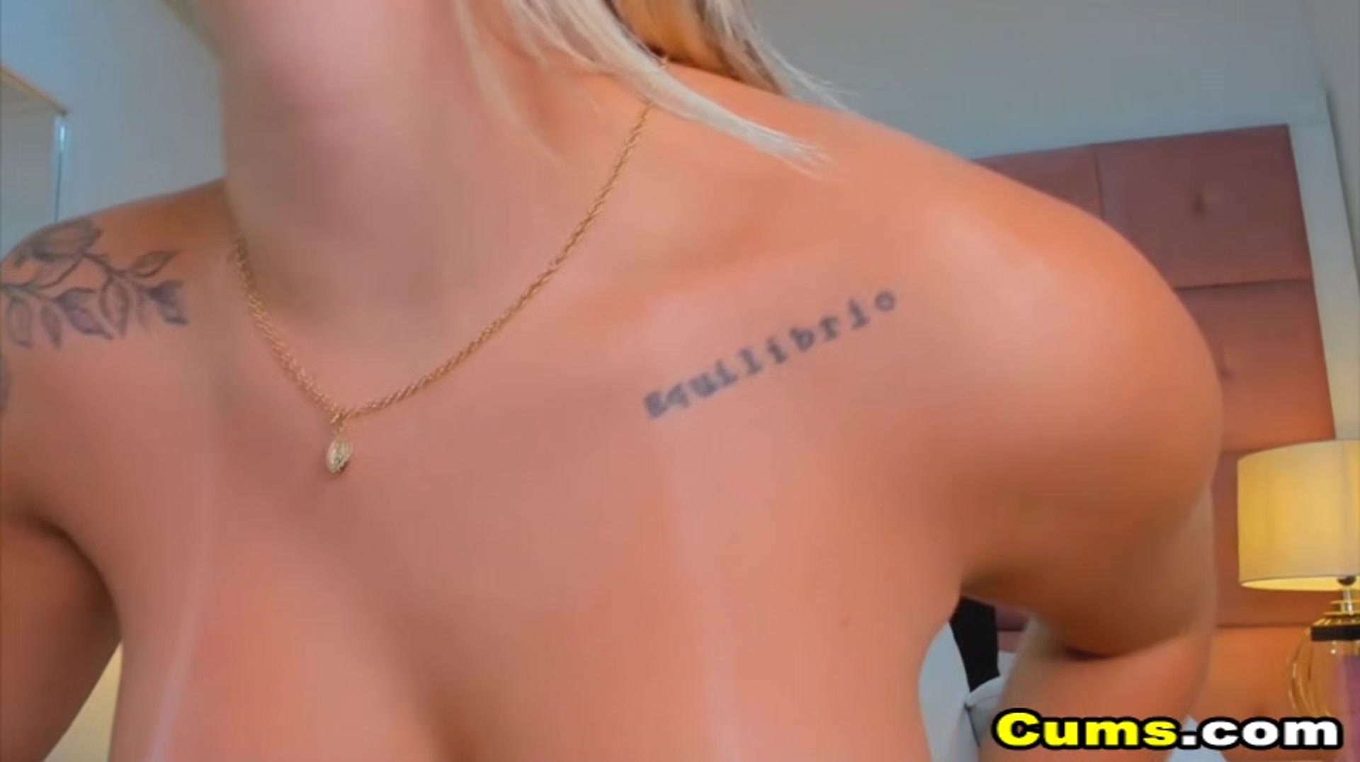 Busty Babe Fuck Her Pussy With Dildo