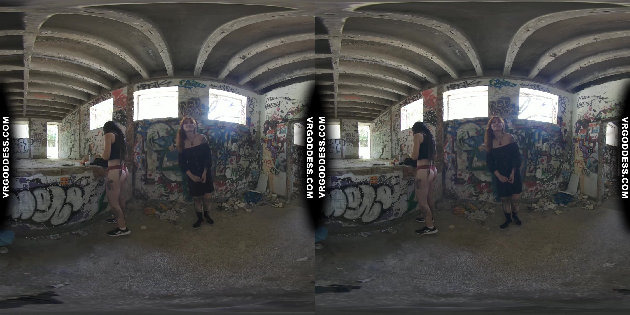 Risky Public Nudity Hot Girls On Vacation Spray Painting Graffiti Brille & Cherri Also Topless Beach