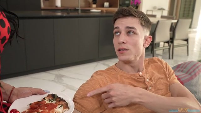 Movie Night Has Never Been Better - S2:E8 - Momlover