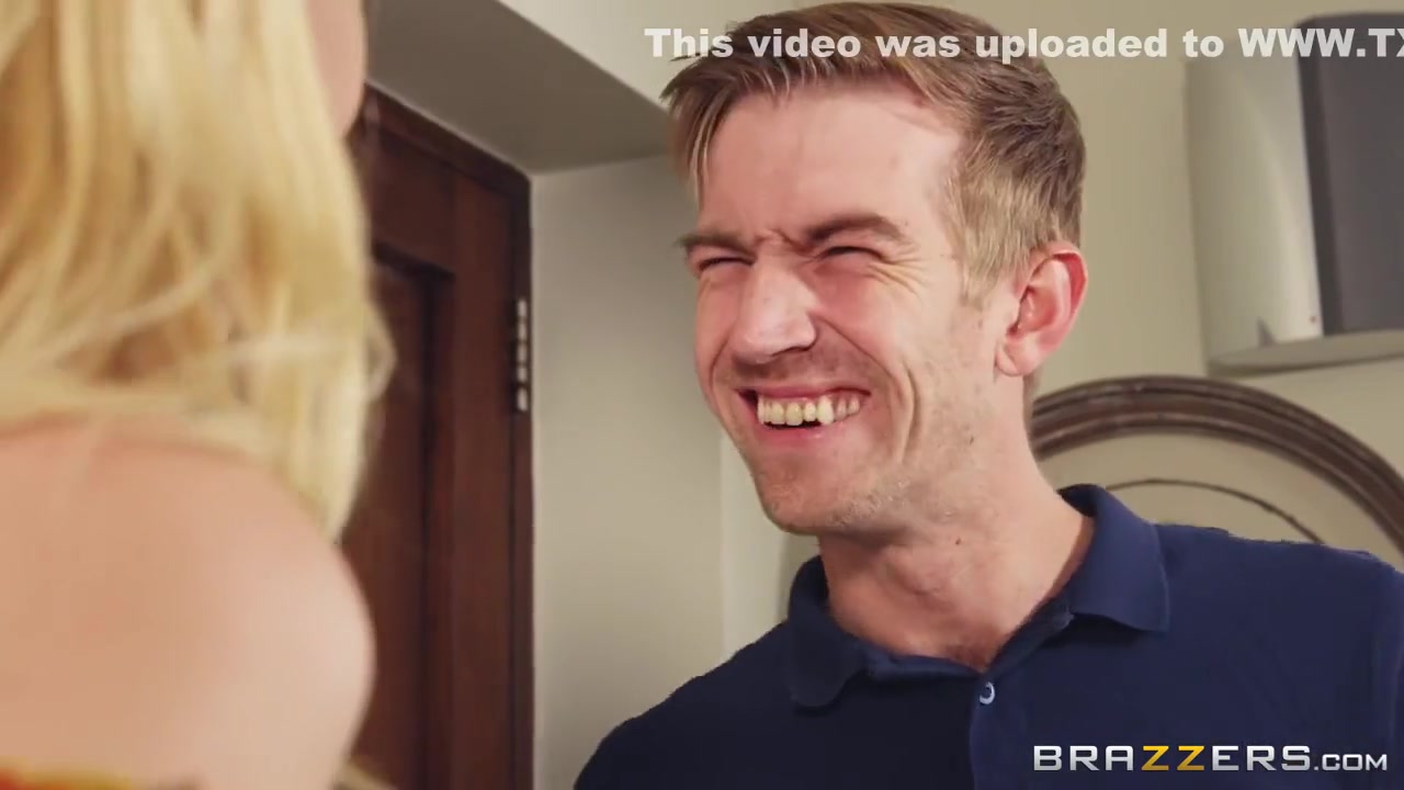 Rhiannon Ryder And Danny D In Petite Skinny Babysitter Sucks Gigantic Veiny Dick