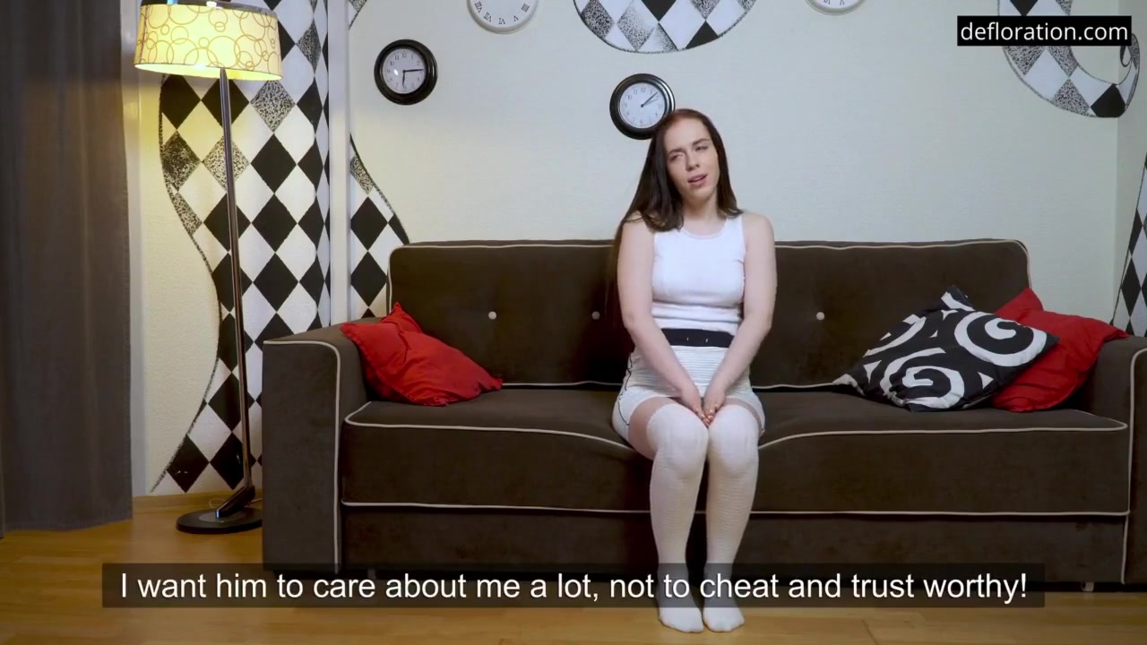 Cute Natural Virgin teen 18+ Daria Kuka Casting