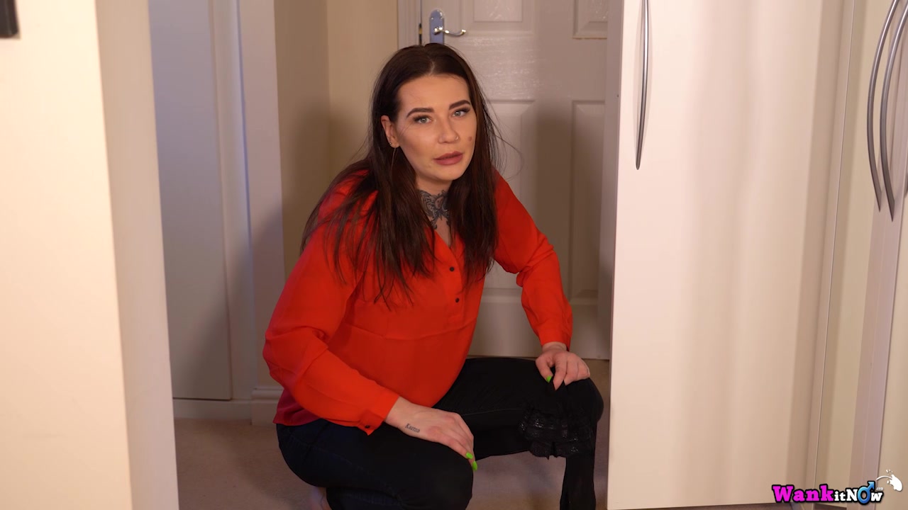Keeley - Horny Encounter - Sexy Videos - WankitNow