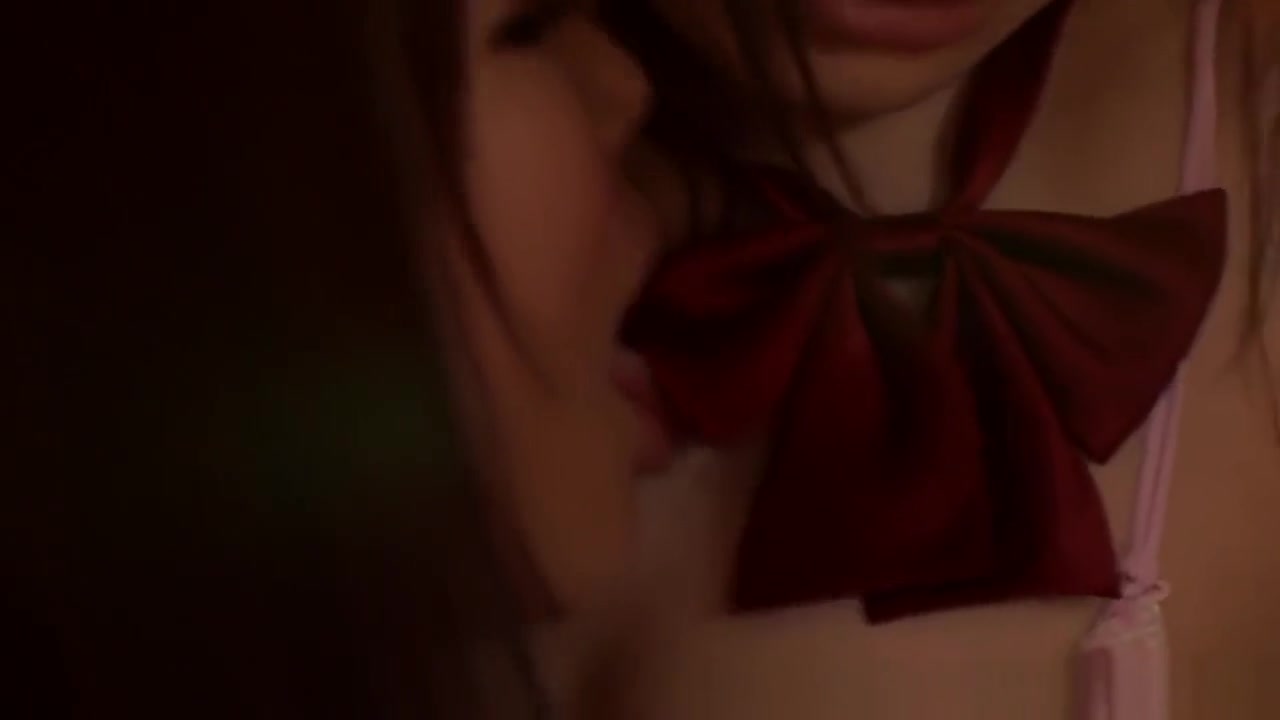 Nippon Les schoolgirls 18+ Secretly Nipplesucking