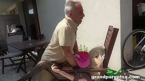 Senile Grandpa Creampies a Sex Doll - Grandparentsx