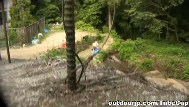 Horny Japanese couple have hardcore outside sex fun