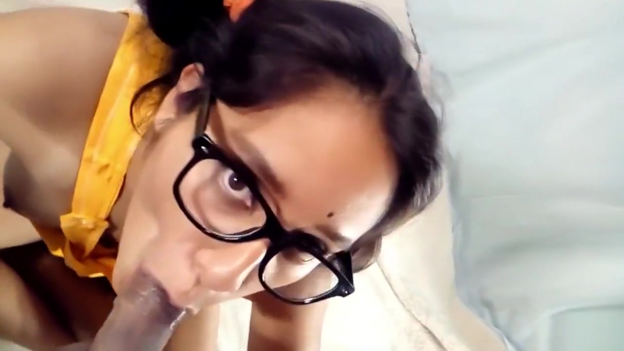 Preschool mistress with beauty tits trying deepthroat