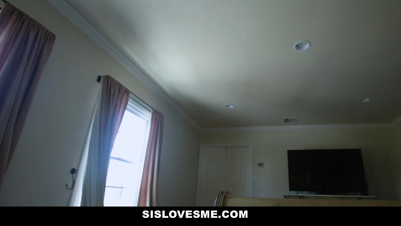 Kate Kennedy in Sex In The Champagne Room - SisLovesMe