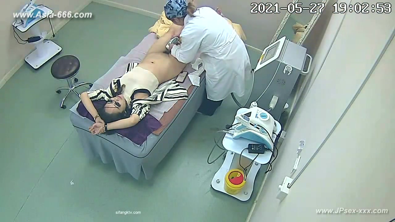 Peeping Hospital patient.16