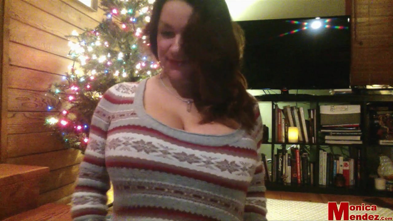 Monica Mendez - Christmas Sweater Webcam 1