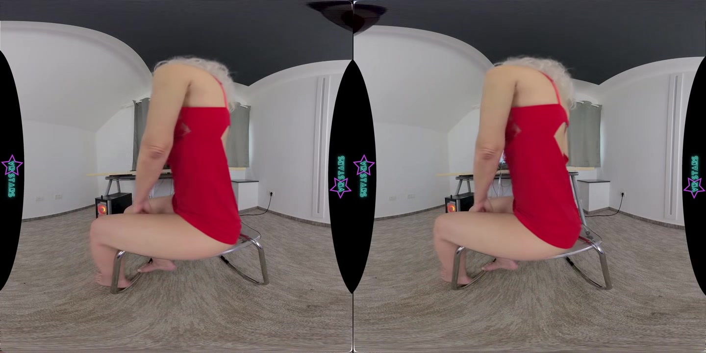 Horny MILF Buys Herself A New Toy - VRStars