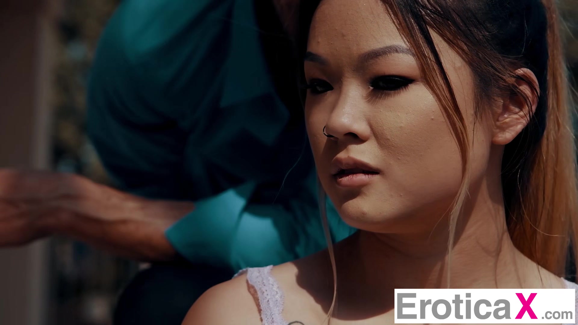 Asian Beauty Made Love To In The Bathtub