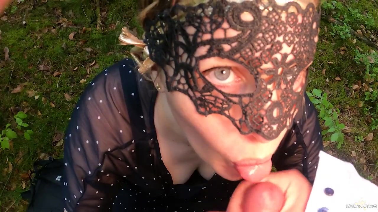 A Nice Blowjob In A Private Forest - Sex Movies Featuring Enfjandinfp