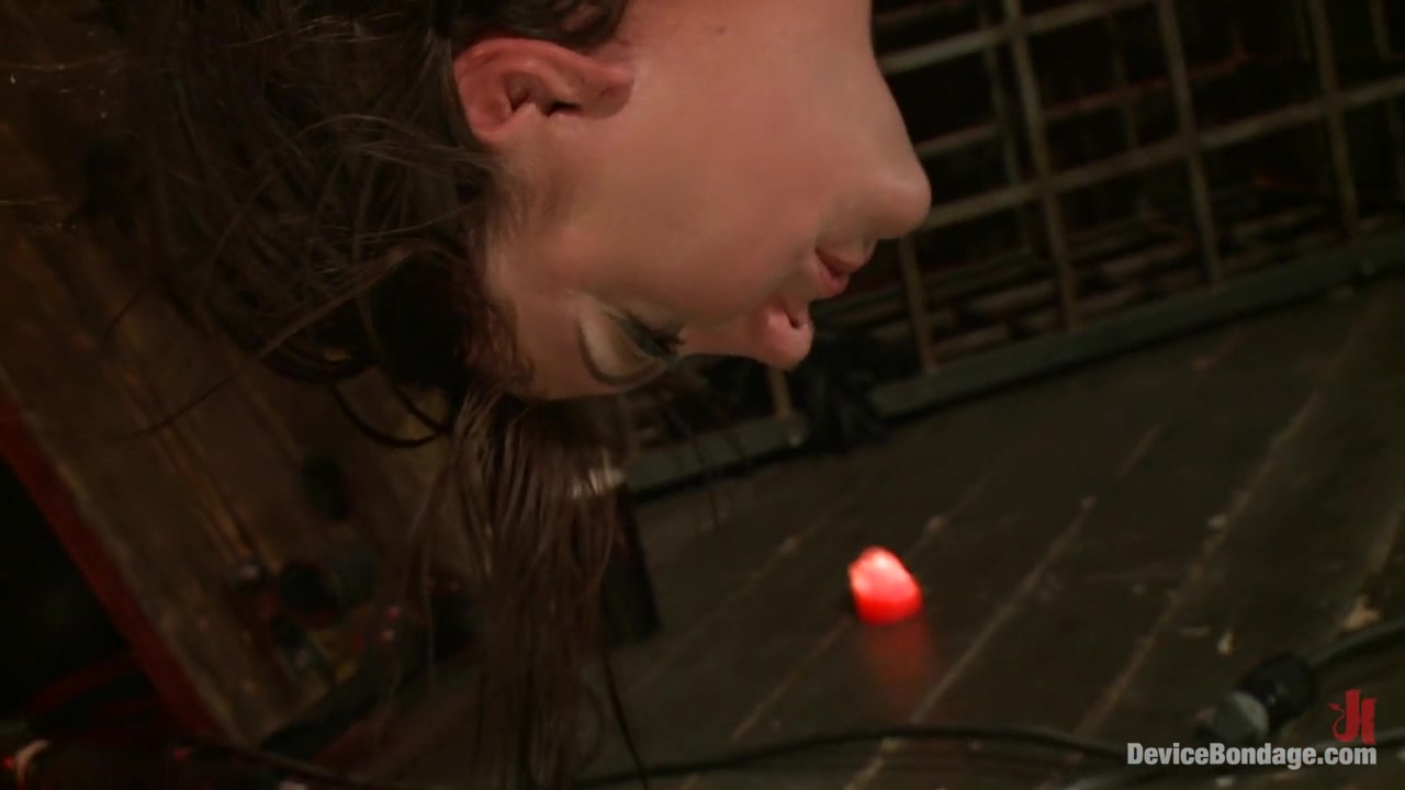 Young slut feels the wrath of inescapable devices while enduring extreme torture