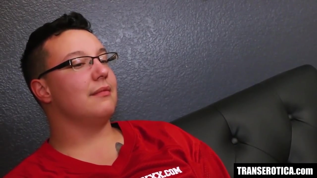Shiri Allwood And Nicko Wolfe In Trans Fucks Ftm In Hot Threessome