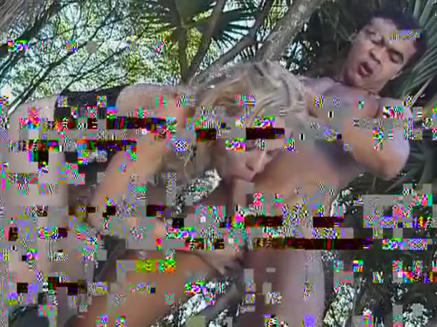 White shelady Sucks And bonks A sleazy Looking Latino guy In His arsehole