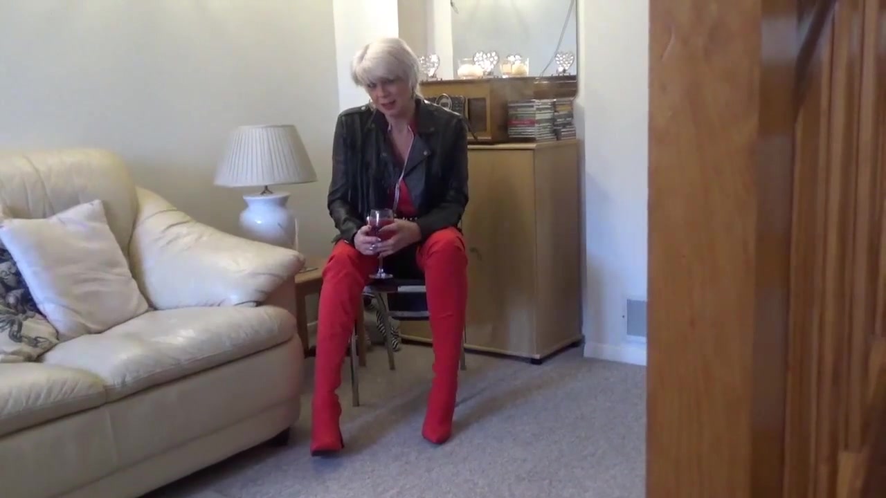 Dimonty In Red Boots - PhillipasLadies