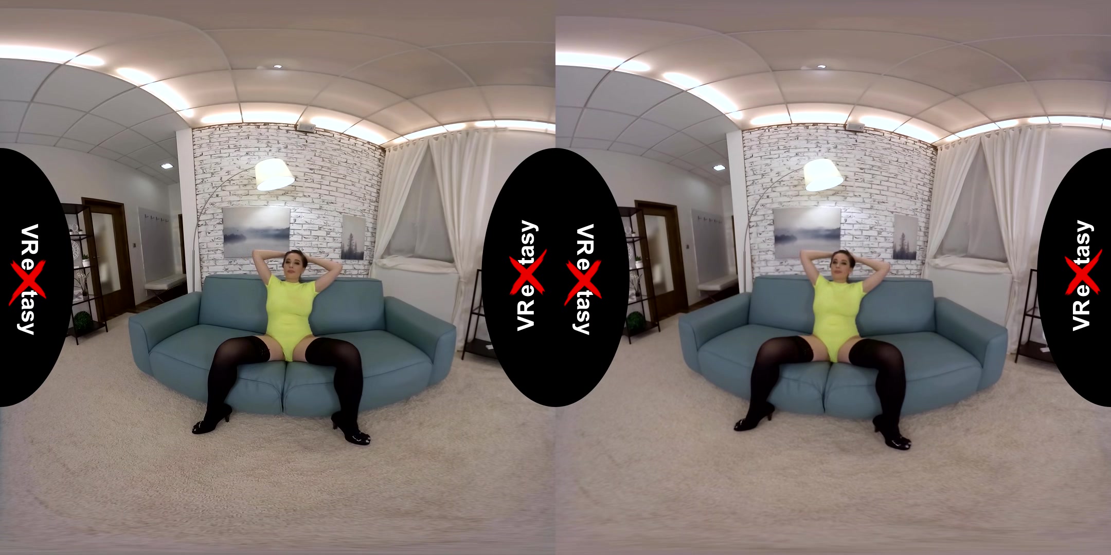 Lilu Koukou Solo - Big Tits Nylons Curvy Fingering