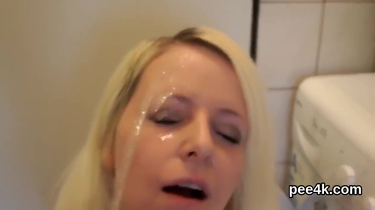 Ravishing Sex Kitten Gets Her Pink Vulva Full Of Warm