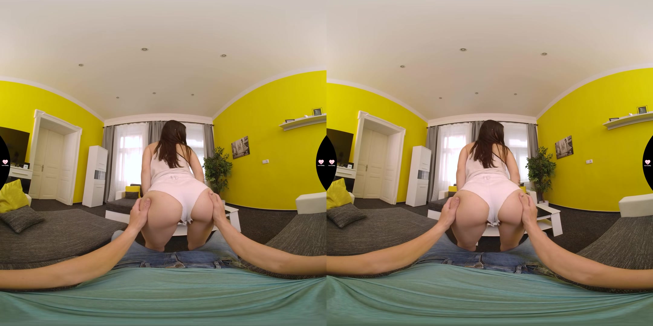 Hot Pants On The Hot Ass - Lustreality